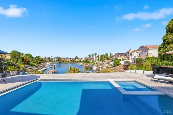 $2,779,000 | 100 South Newport Drive, Napa, CA 94559