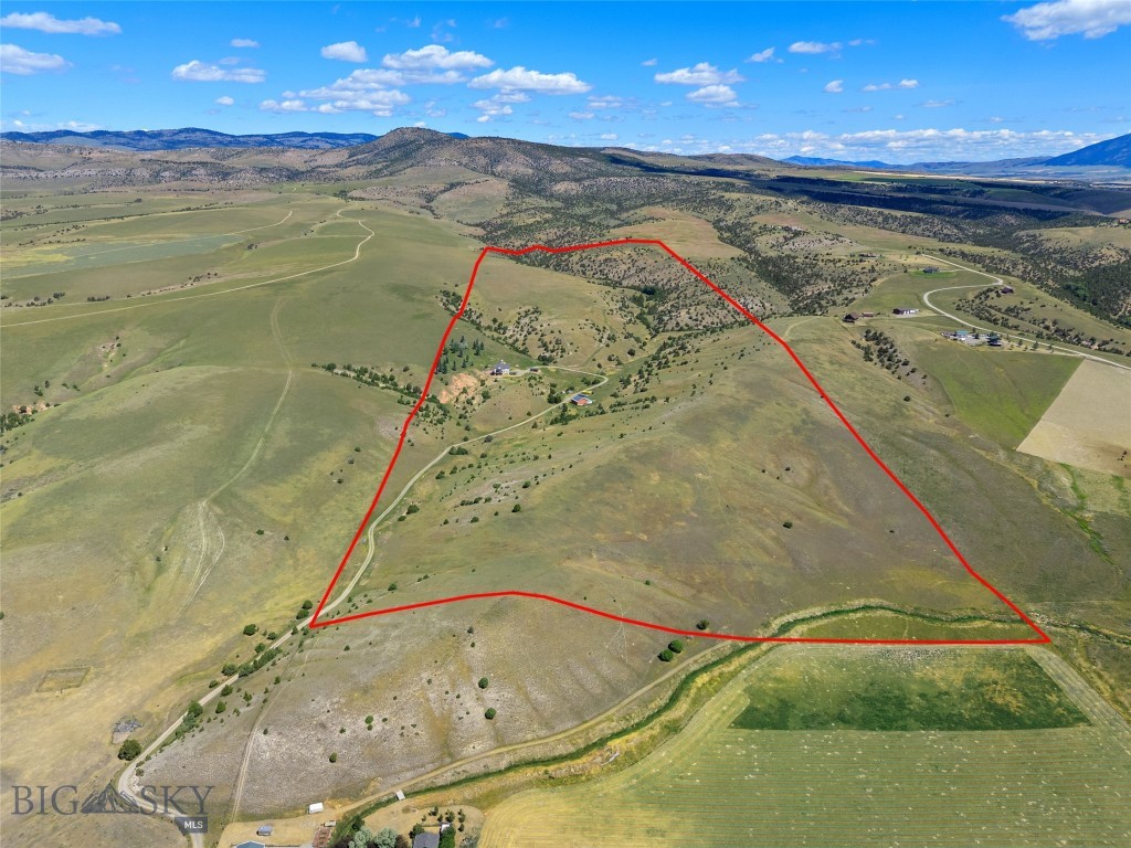 Approximate property lines looking North from the property entrance.