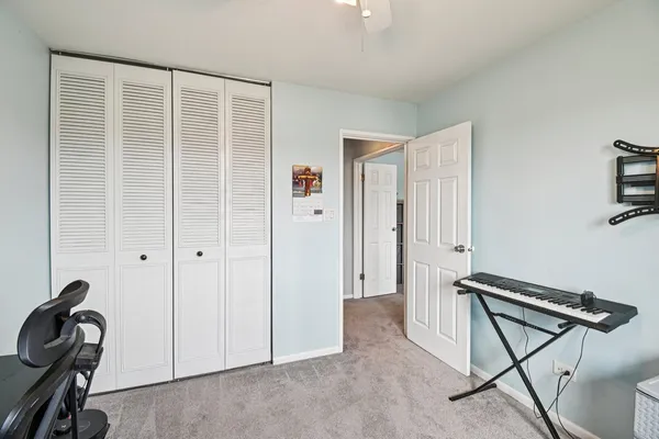 $270,000 | 8338 Portsmouth Drive, Unit B, Darien, IL 60561