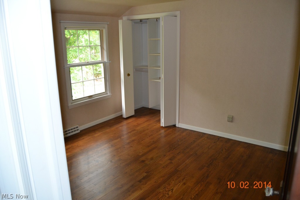 31410 South Woodland Road Cleveland, OH 44124 - Photo 12 of 17