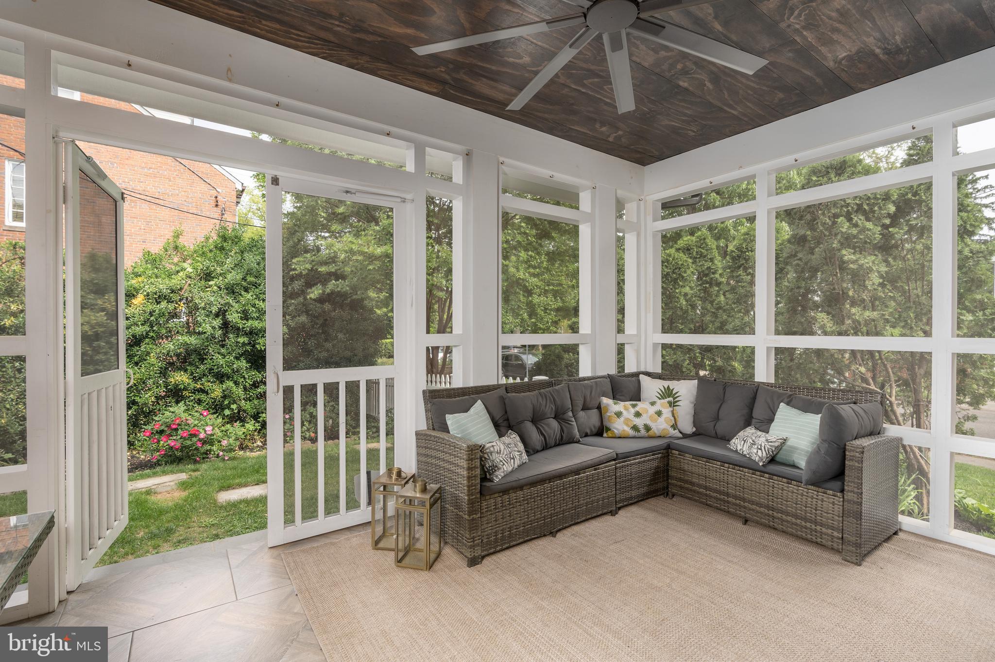 4447 Ellicott Street Northwest Washington, DC 20016 - Photo 17 of 61