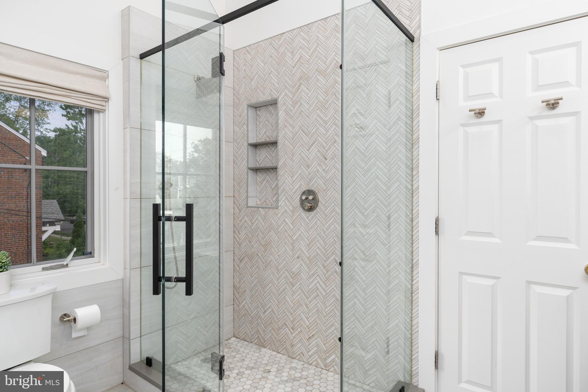 4447 Ellicott Street Northwest Washington, DC 20016 - Photo 27 of 61