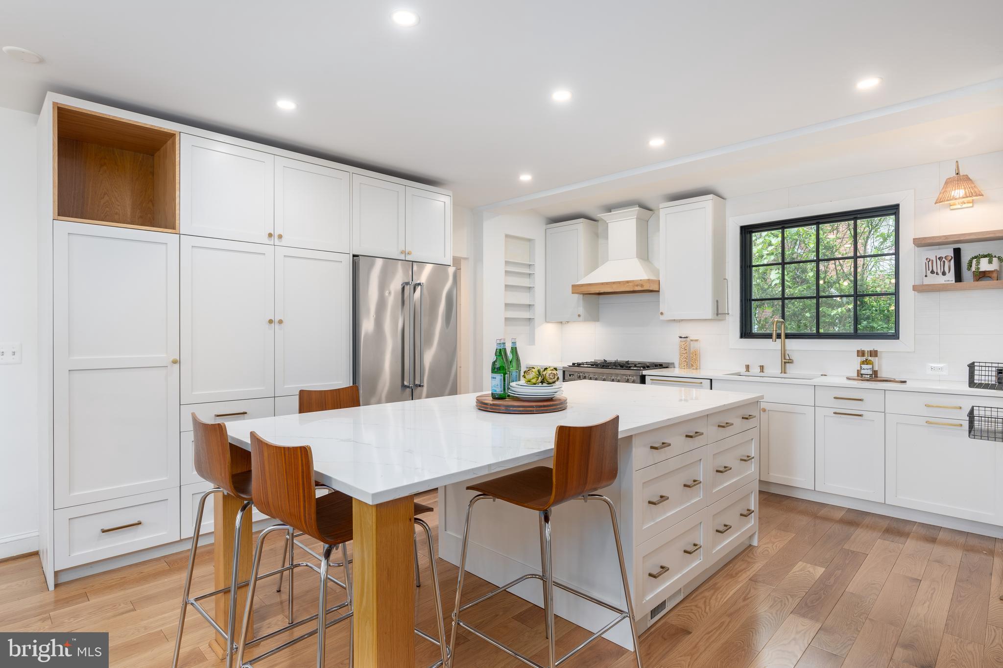 4447 Ellicott Street Northwest Washington, DC 20016 - Photo 4 of 61