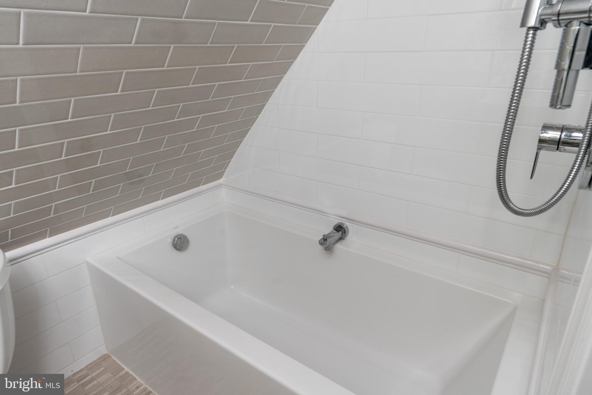 4447 Ellicott Street Northwest Washington, DC 20016 - Photo 45 of 61