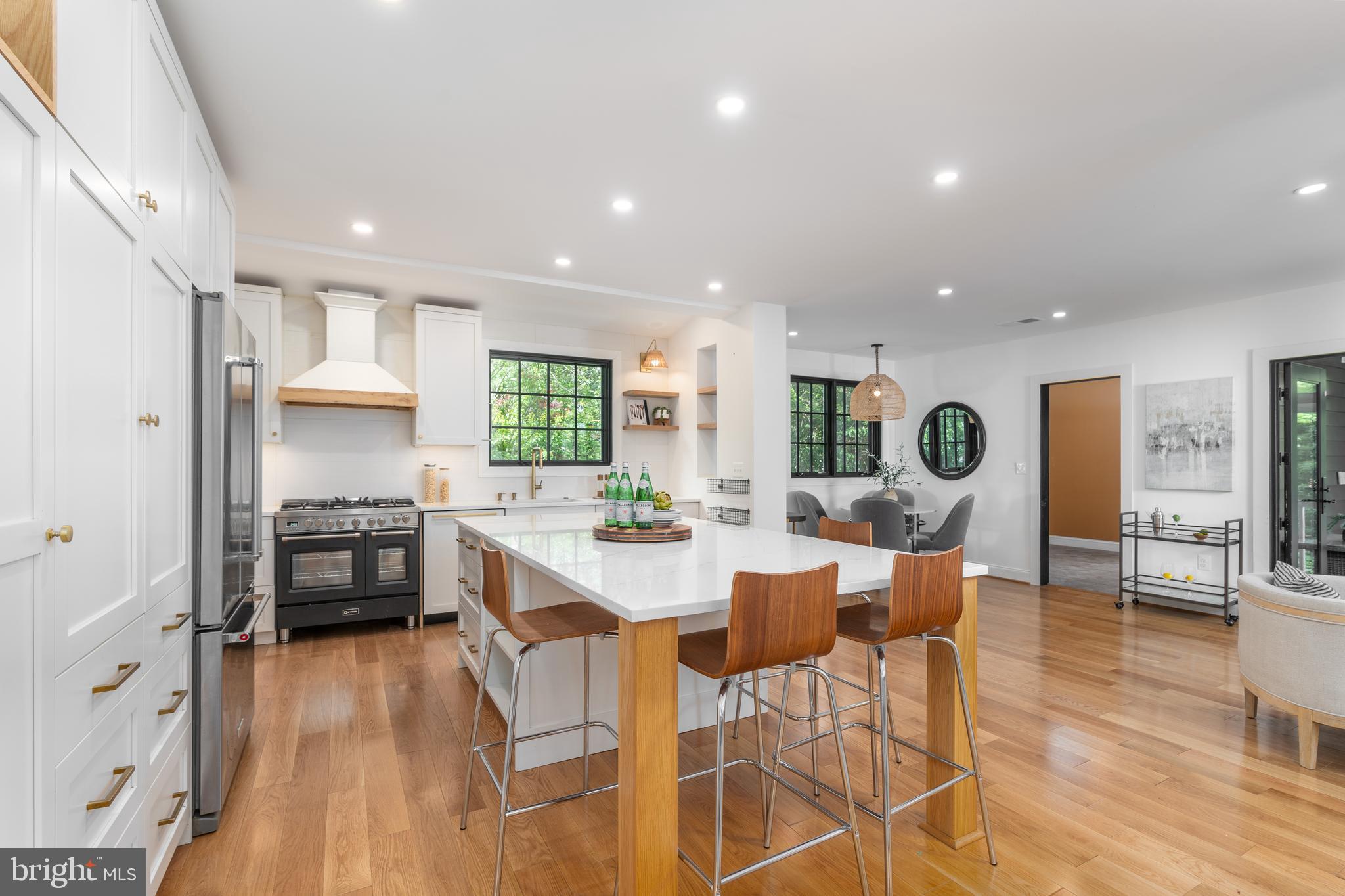 4447 Ellicott Street Northwest Washington, DC 20016 - Photo 5 of 61