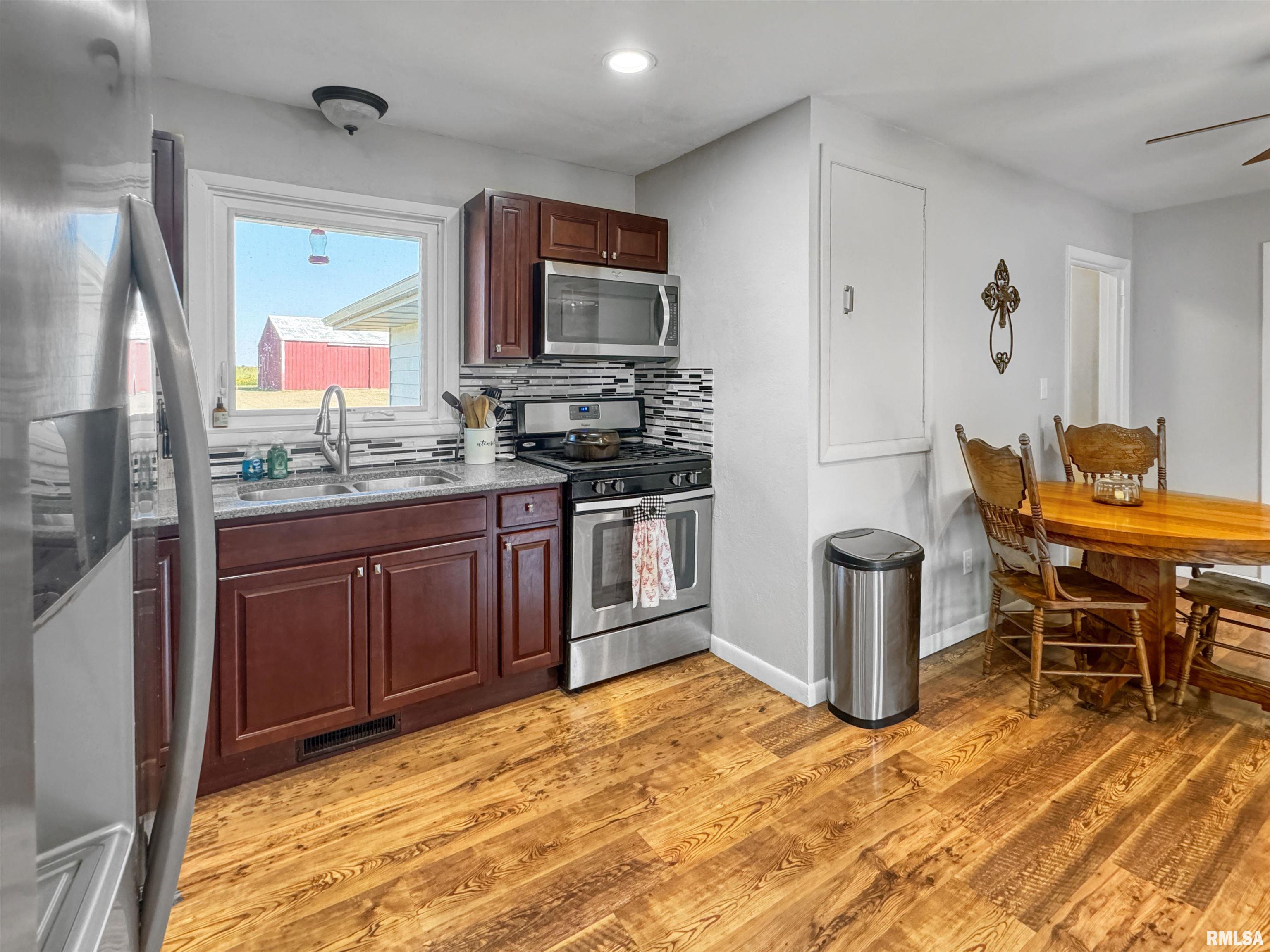 6825 West Challacombe Road Edwards, IL 61528 - Photo 7 of 34