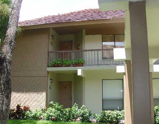 159 Northwest 70th Street, Unit 413 Boca Raton, FL 33487 - Photo 1 of 10 Primary Photo