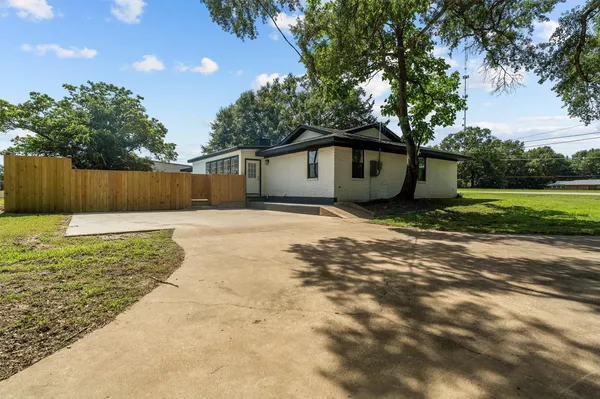 $240,000 | 123 West Main Street, Kennard, TX 75847