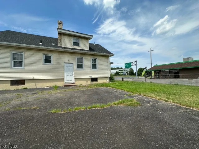 $1,600,000 | 584-588 Highway 46, Fairfield, NJ 07004