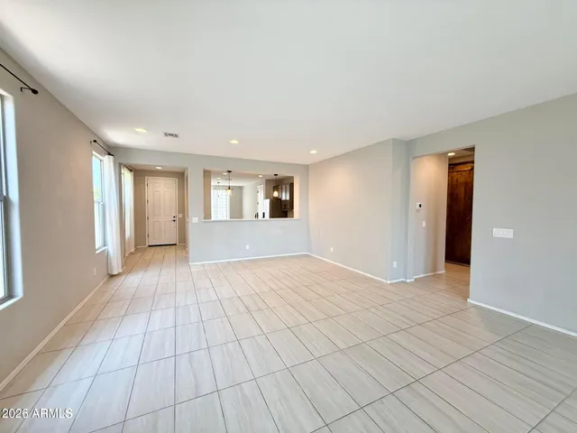 $3,050 | 7043 West Maya Way, Peoria, AZ 85383