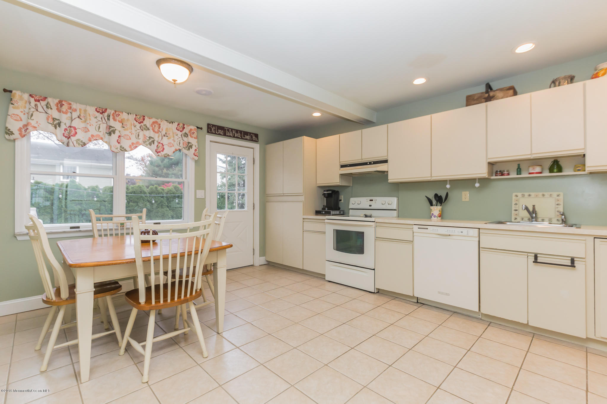 93 Minnesink Road Manasquan, NJ 08736 - Photo 4 of 28 10