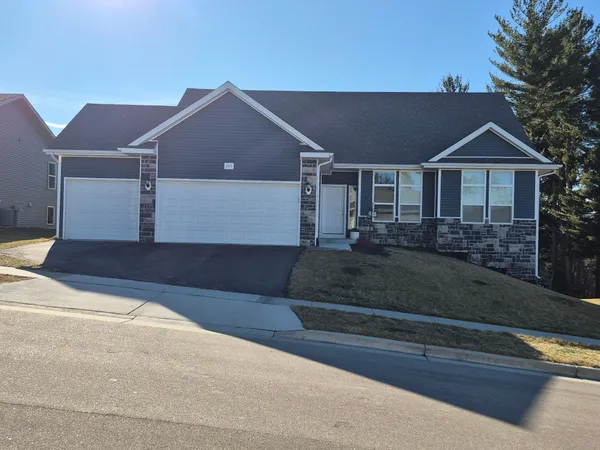 $455,000 | 371 Bell View Avenue, Belleville, WI 53508