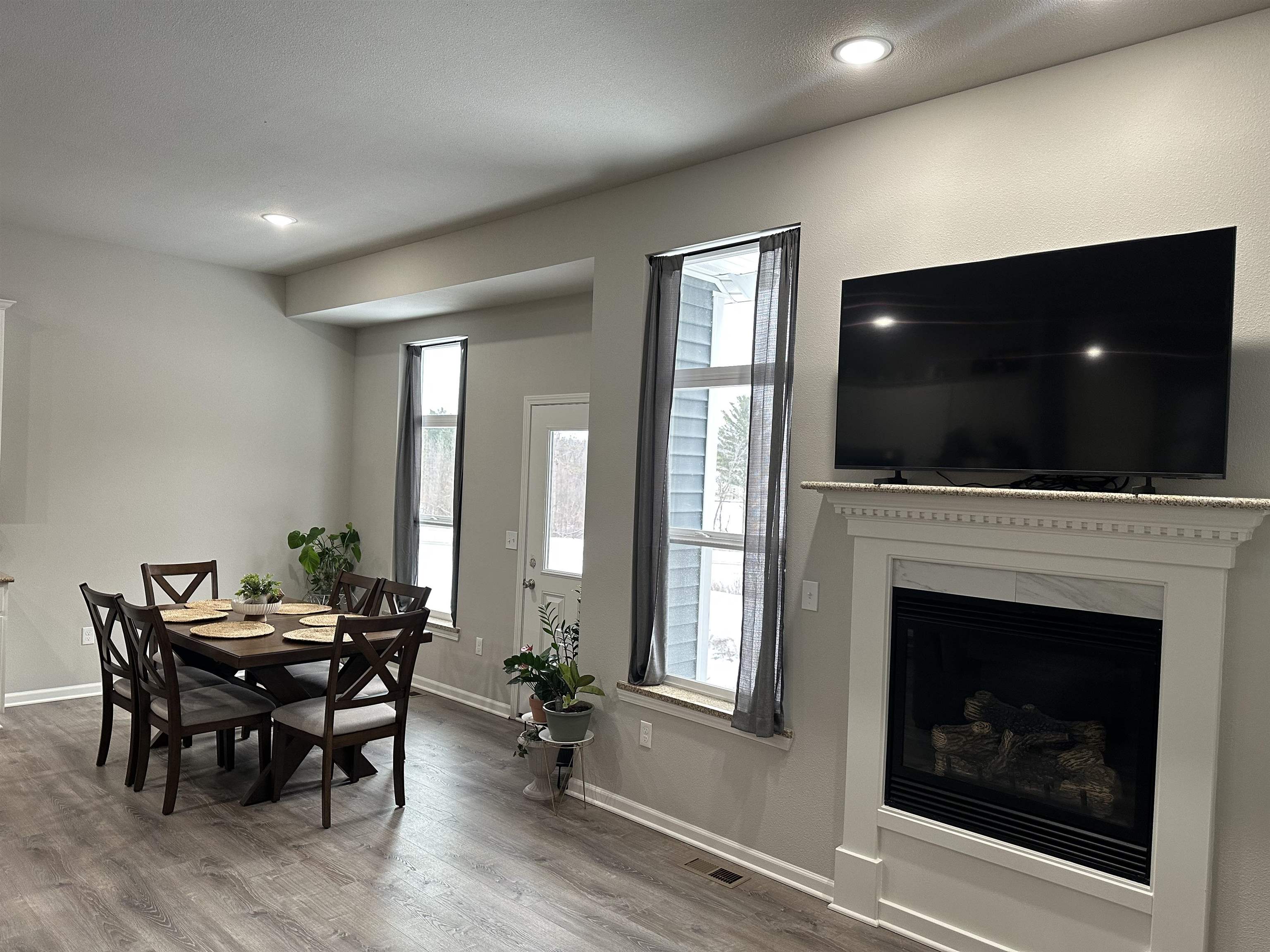 371 Bell View Avenue Belleville, WI 53508 - Photo 10 of 34