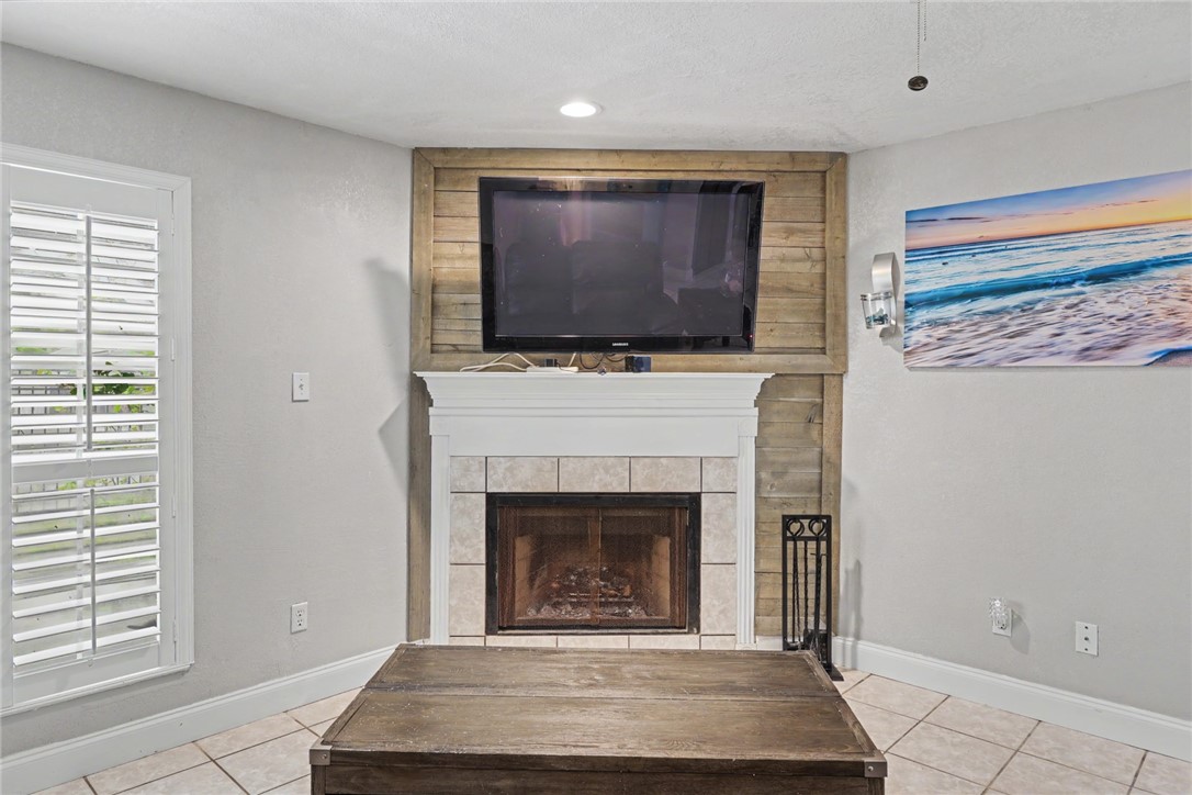 7130 Everhart Road, Unit 4 Corpus Christi, TX 78413 - Photo 7 of 27