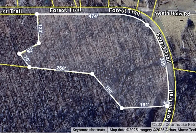 a sign that is on the side of the road