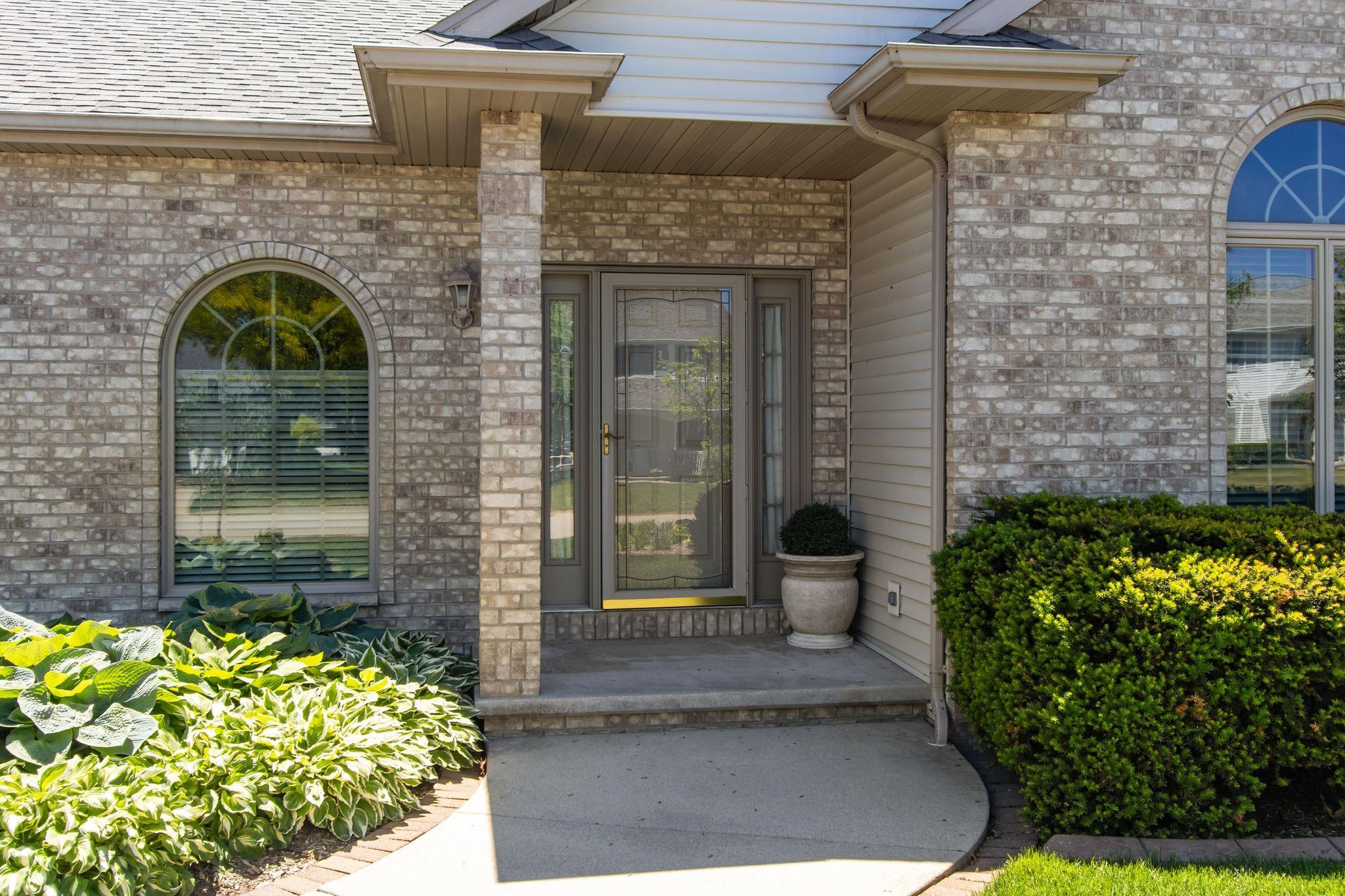 W5875 Sweet Clover Drive Appleton, WI 54915 - Photo 2 of 58
