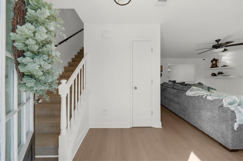 5413 Stepstone Way Gainesville, GA 30506 - Photo 4 of 36 a view of a bathroom