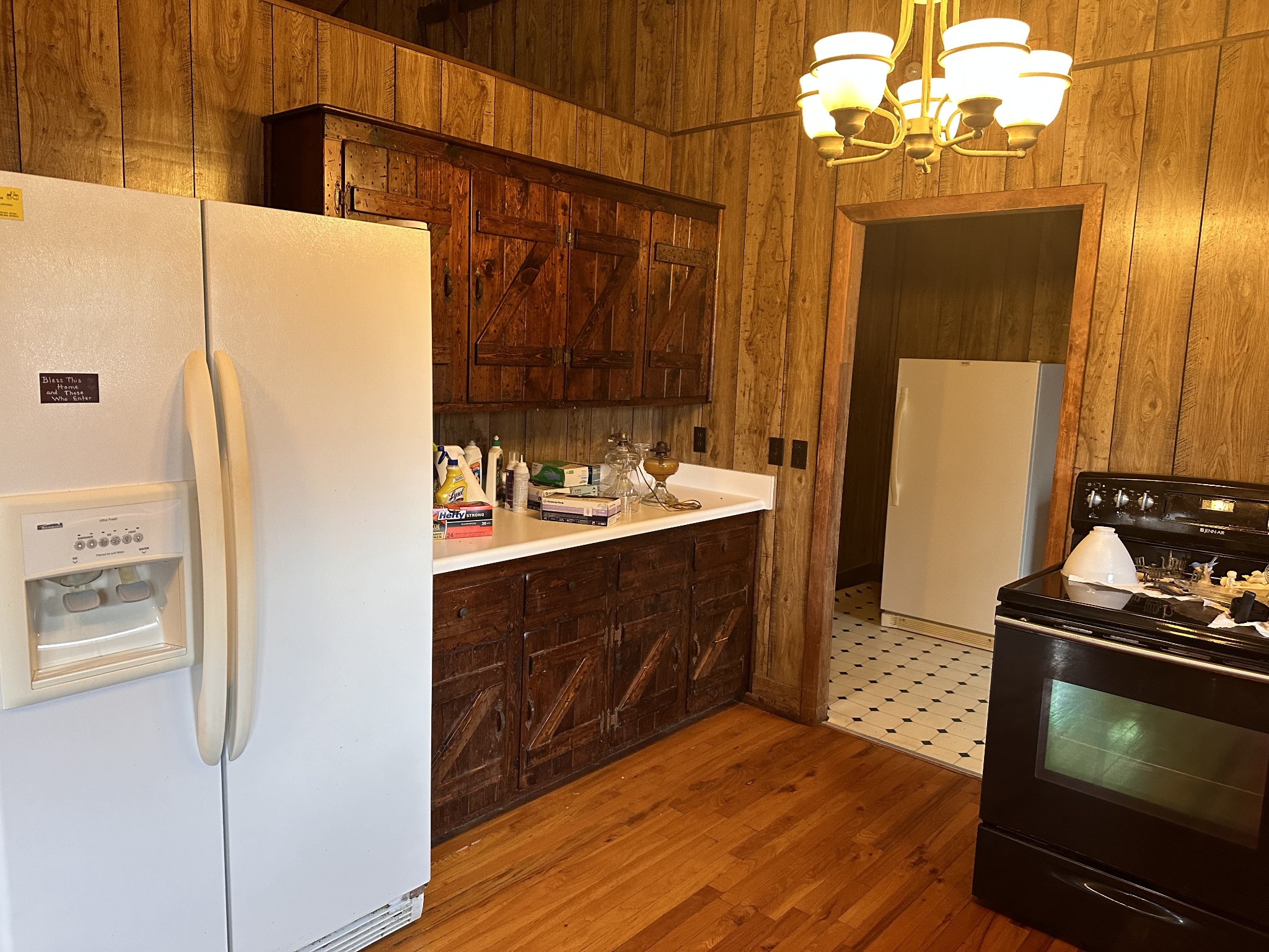 196 Ryans Path Morrison, TN 37357 - Photo 13 of 26 a kitchen with stainless steel appliances a stove a refrigerator and cabinets