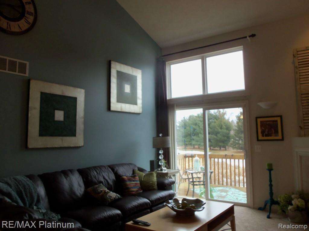 83 Sedum Road Howell, MI 48843 - Photo 5 of 18 Great Room