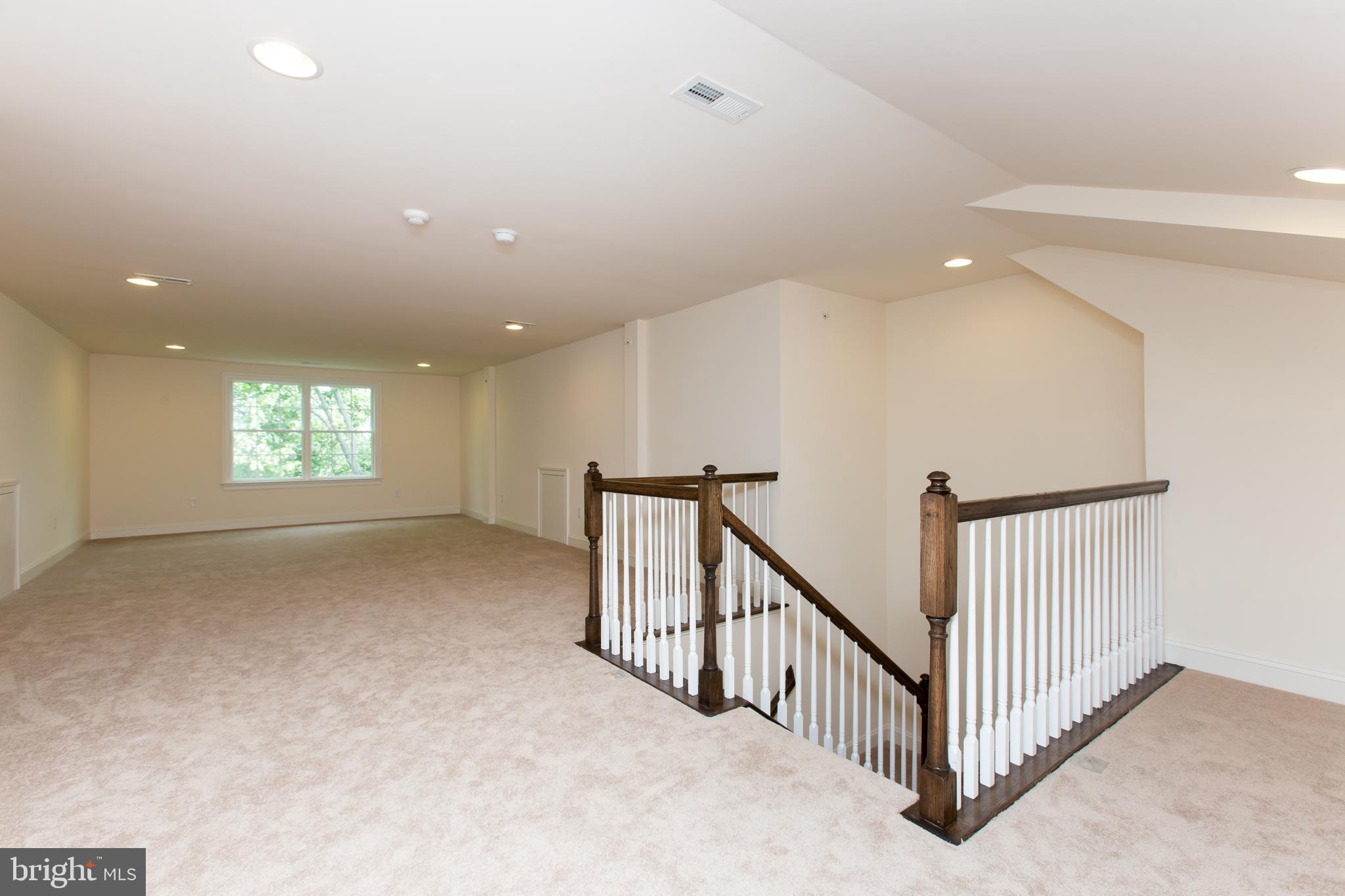 18 Parkview Cir. Wayne, PA 19087 - Photo 23 of 33 Upper Level Bedroom/Flex Space