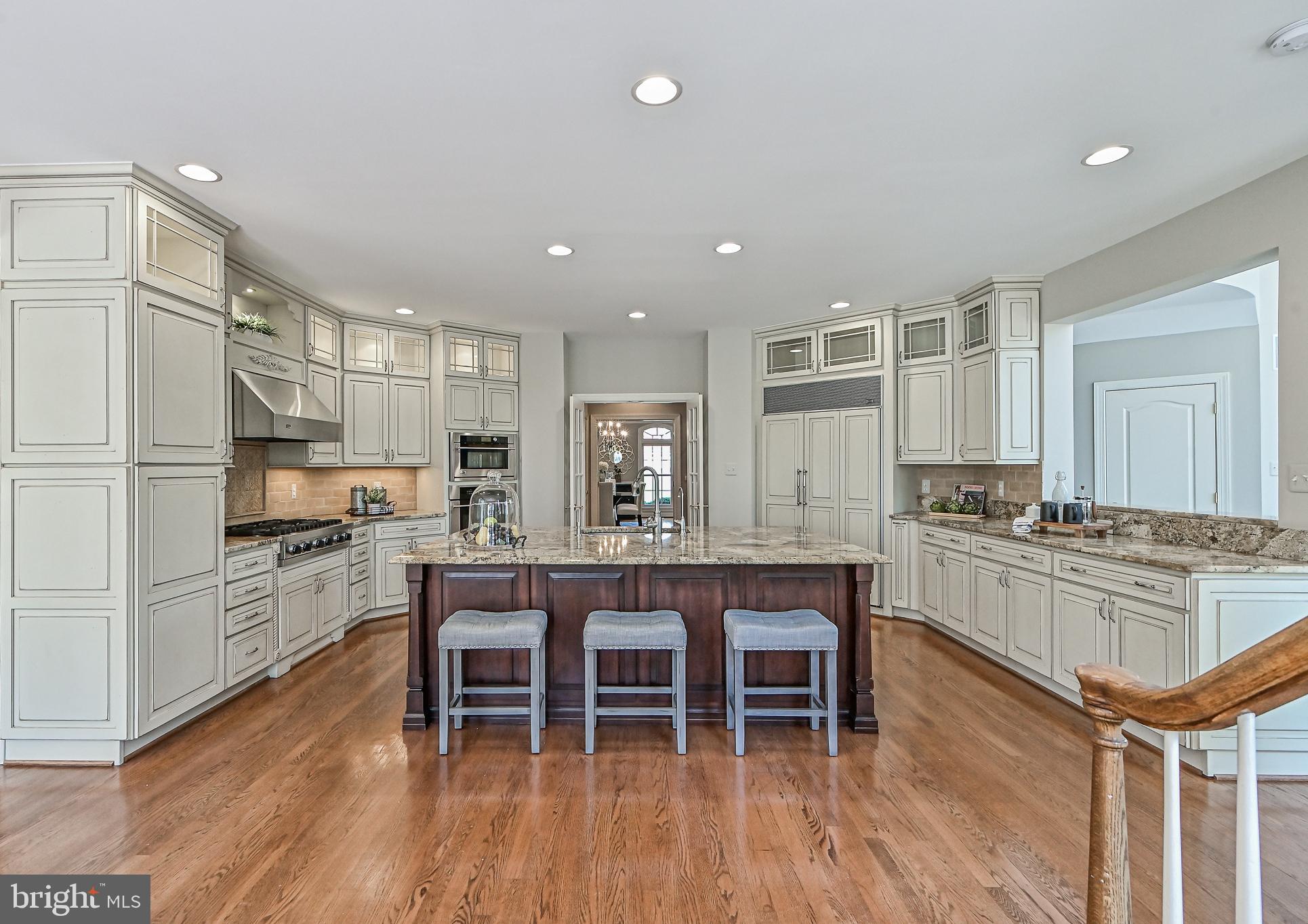 10303 Forest Maple Road Vienna, VA 22182 - Photo 15 of 55 Kitchen