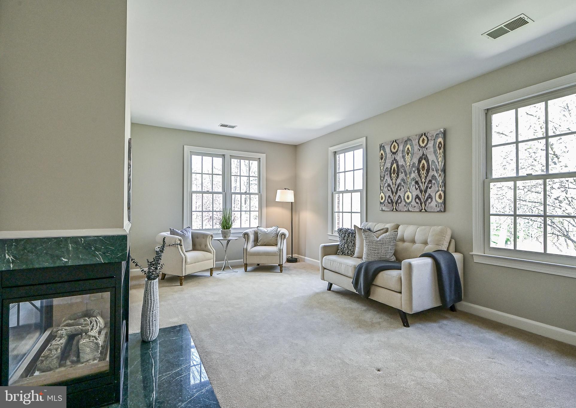 10303 Forest Maple Road Vienna, VA 22182 - Photo 26 of 55 Sitting Room