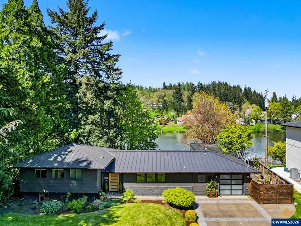 $869,000 | 1017 Northwest Jones Avenue, Albany, OR 97321