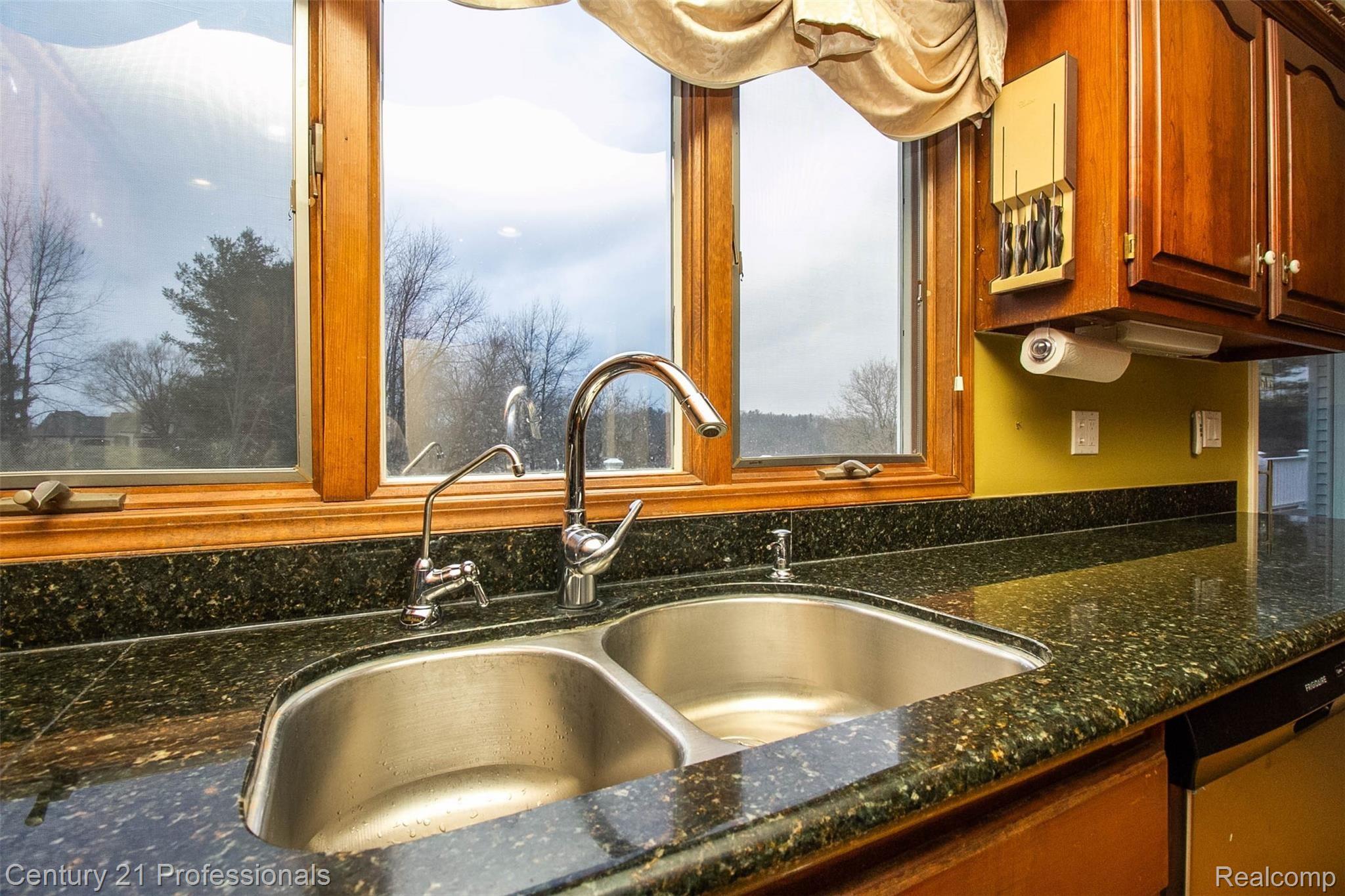 69401 Eldred Road Romeo, MI 48065 - Photo 17 of 65 Views of lake from the kitchen