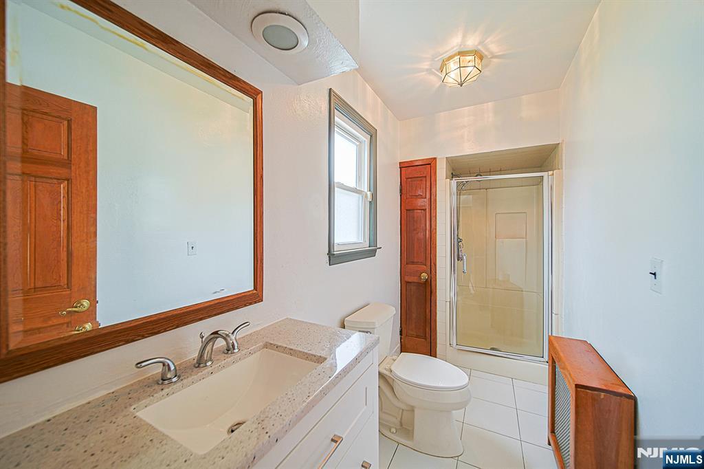 709 Kingsland Avenue Ridgefield, NJ 07657 - Photo 22 of 36 Gallery Image 22