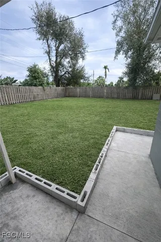 $2,500 | 3504 Lantana Street, Fort Myers, FL 33916