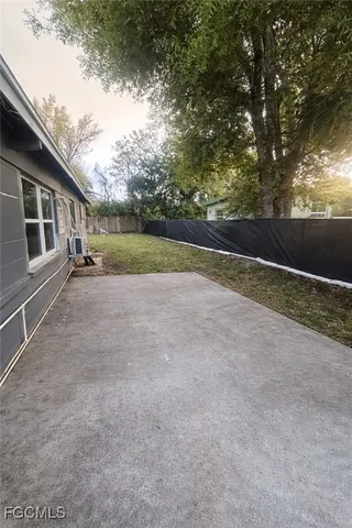 $2,500 | 3504 Lantana Street, Fort Myers, FL 33916