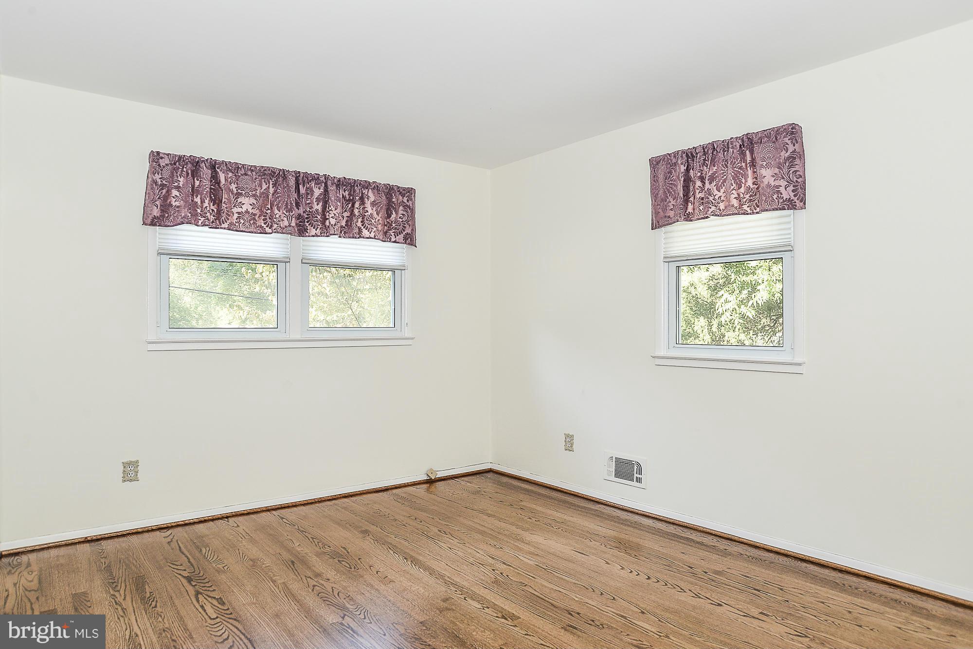 8140 Drayton Lane Springfield, VA 22151 - Photo 13 of 30 an empty room with a window