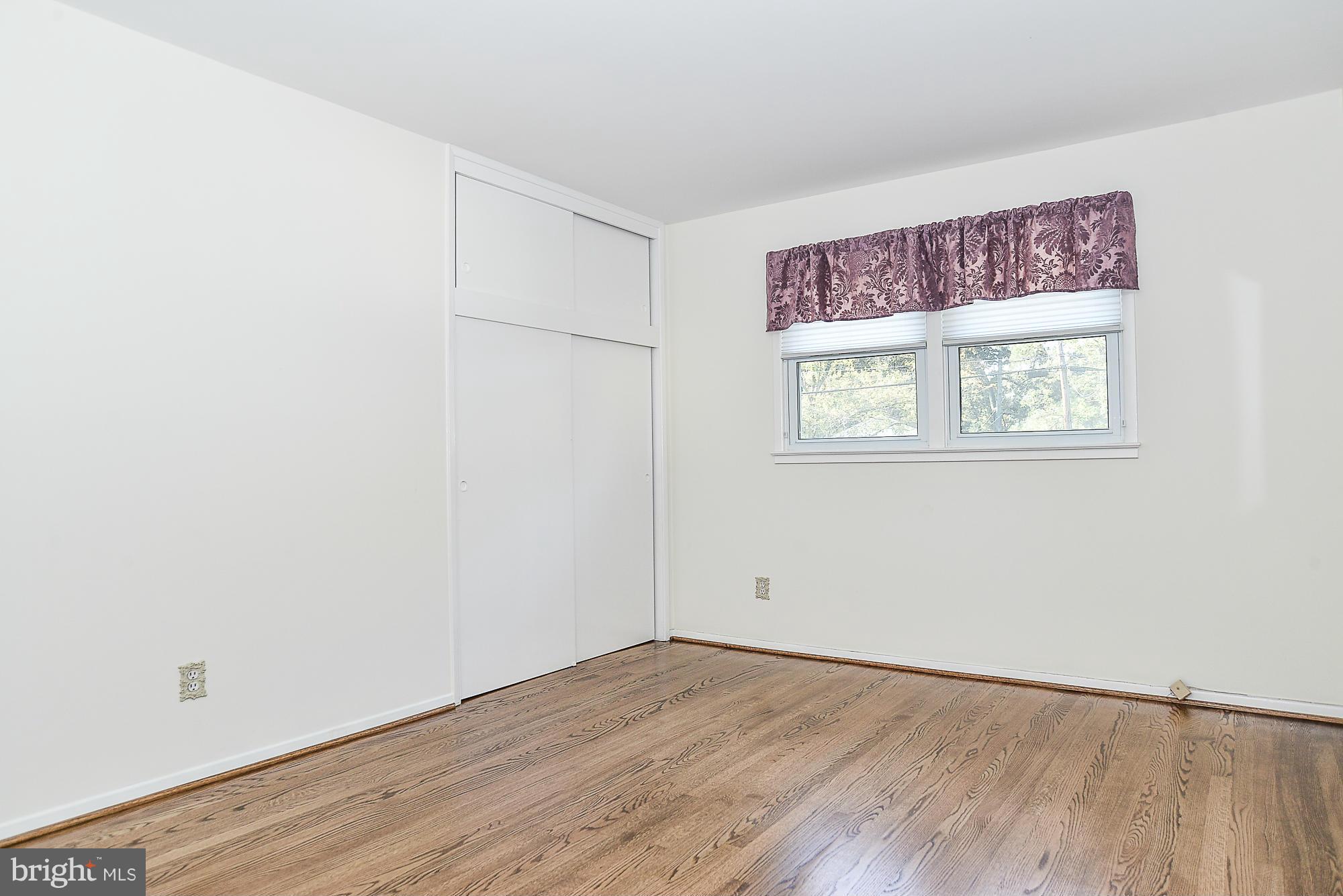 8140 Drayton Lane Springfield, VA 22151 - Photo 14 of 30 an empty room with a window