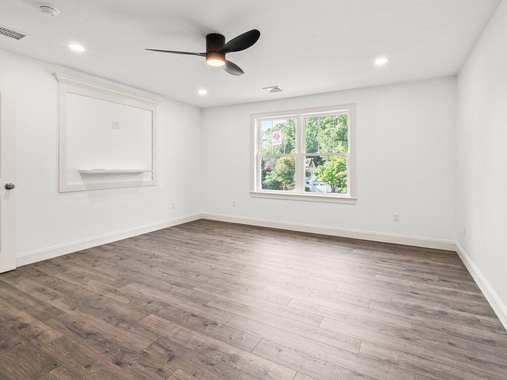 132 Barrington Road Longmeadow, MA 01106 - Photo 22 of 40