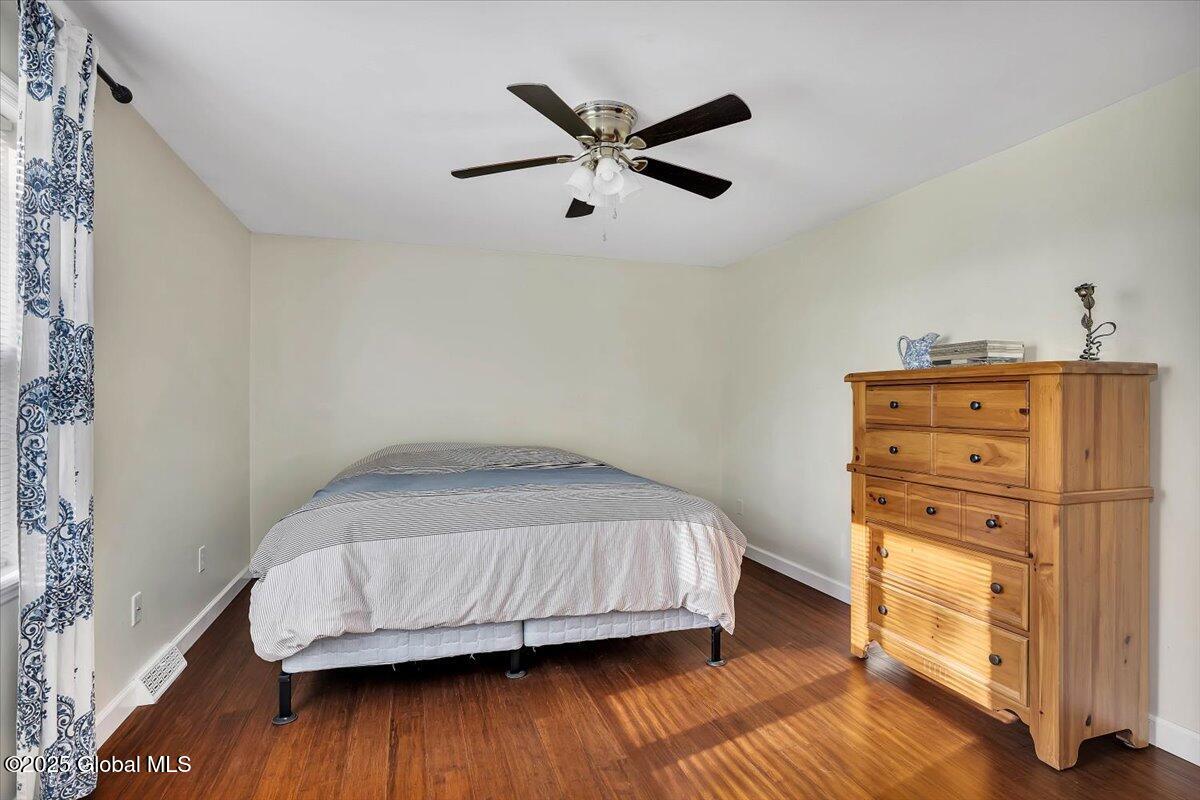 13 Willowbrook Terrace Halfmoon, NY 12065 - Photo 18 of 39 25-P1396875