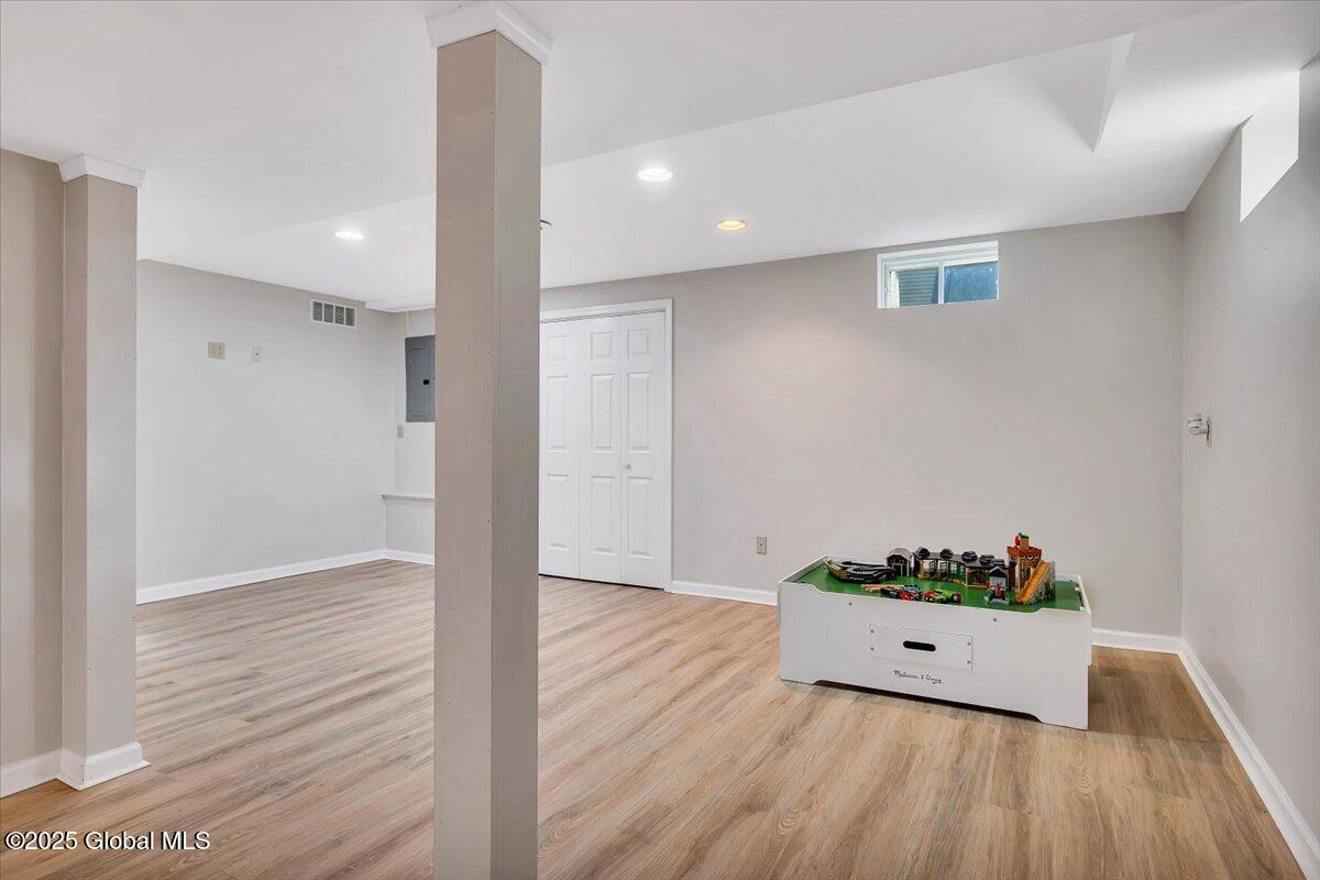 13 Willowbrook Terrace Halfmoon, NY 12065 - Photo 28 of 39 34-P1396927