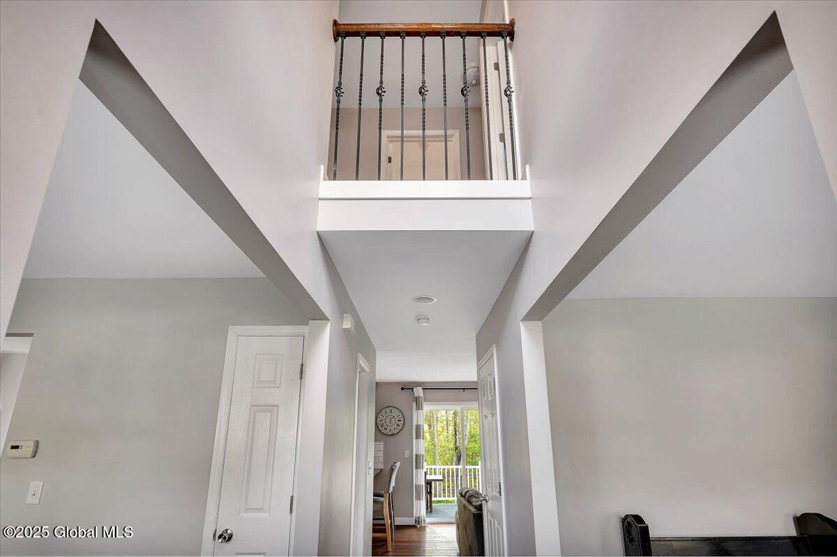 13 Willowbrook Terrace Halfmoon, NY 12065 - Photo 3 of 39 11-P1396783