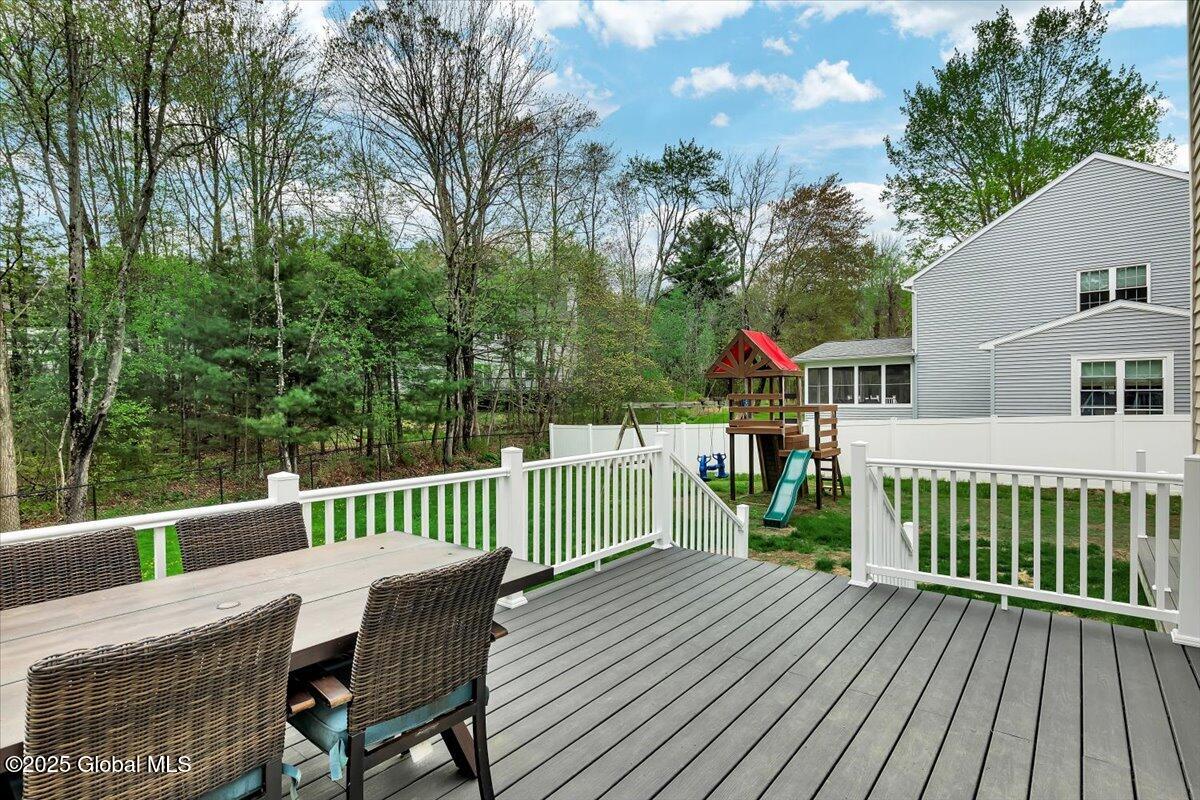 13 Willowbrook Terrace Halfmoon, NY 12065 - Photo 31 of 39 37-P1396740