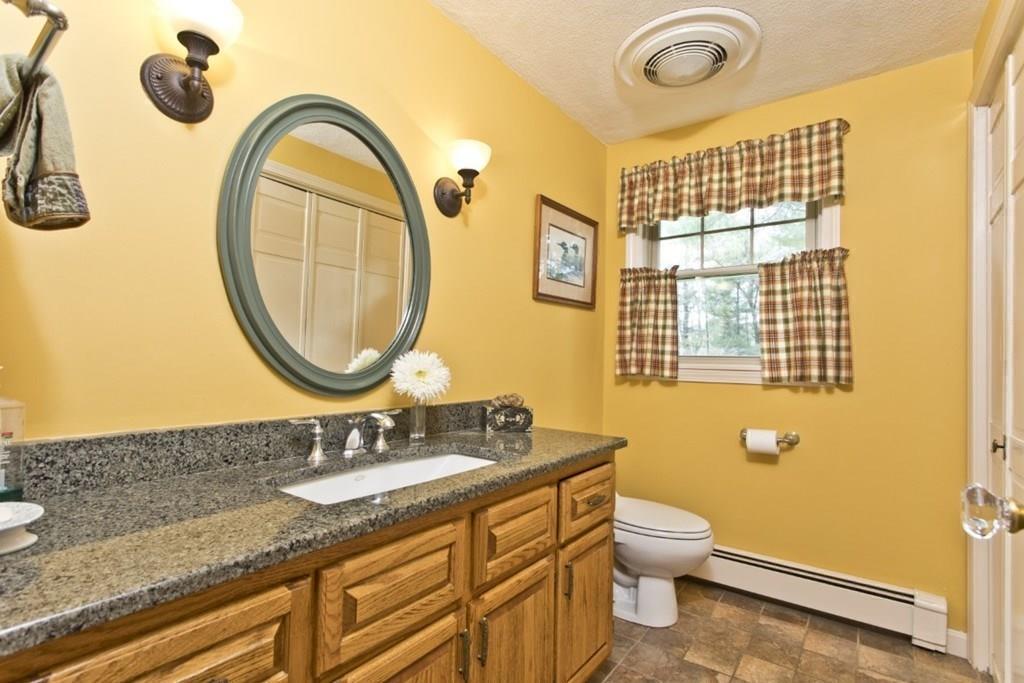 38 Edgemere Road Lynnfield, MA 01940 - Photo 20 of 42 Gallery Image 20