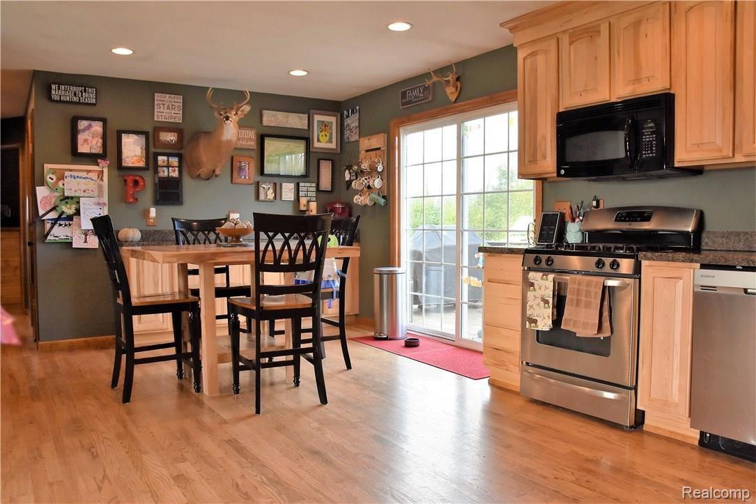 9011 Noblet Road Davison, MI 48423 - Photo 15 of 35 DSC_0942.JPG