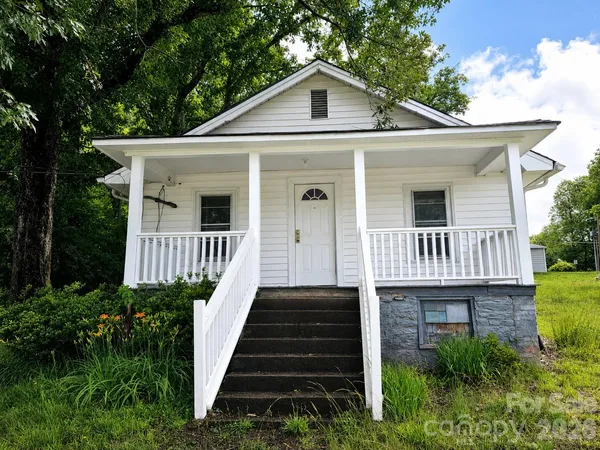 $135,000 | 1641 Berkley Street Southwest, Lenoir, NC 28645