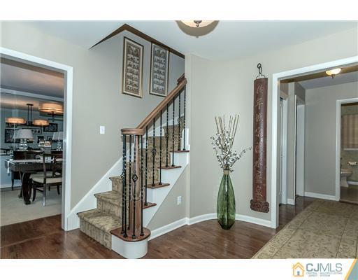 23 Tamarack Road Edison, NJ 08820 - Photo 2 of 23 a view of entryway