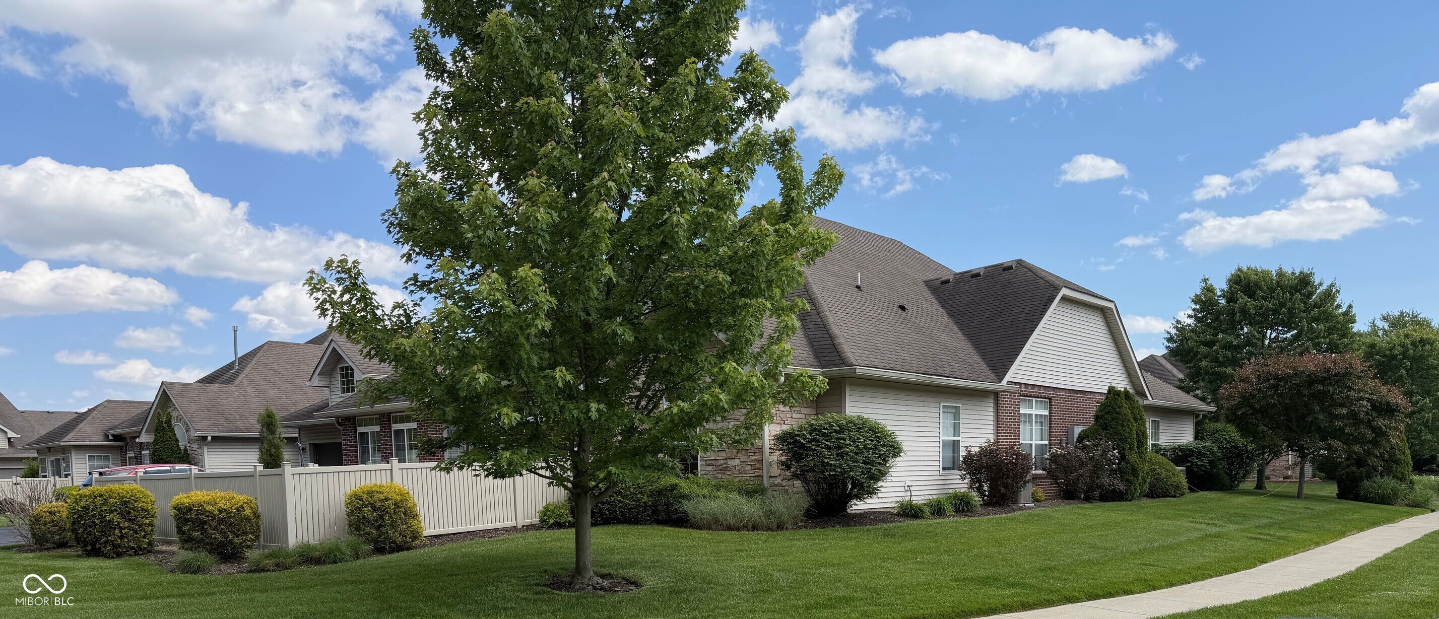 6605 Avila Way Fishers, IN 46038 - Photo 2 of 15
