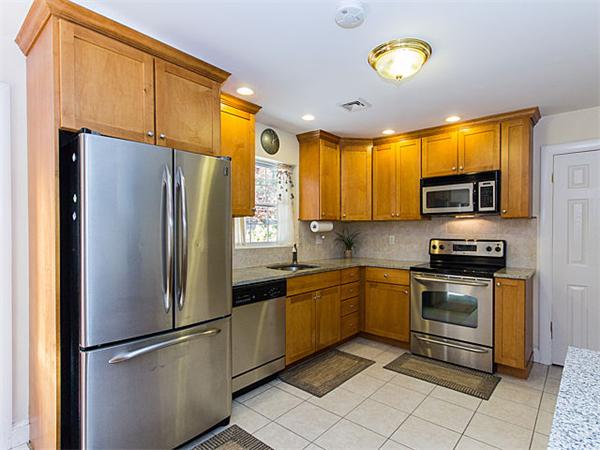 45 Oakwood Road Newton, MA 02466 - Photo 2 of 15 Gallery Image 2