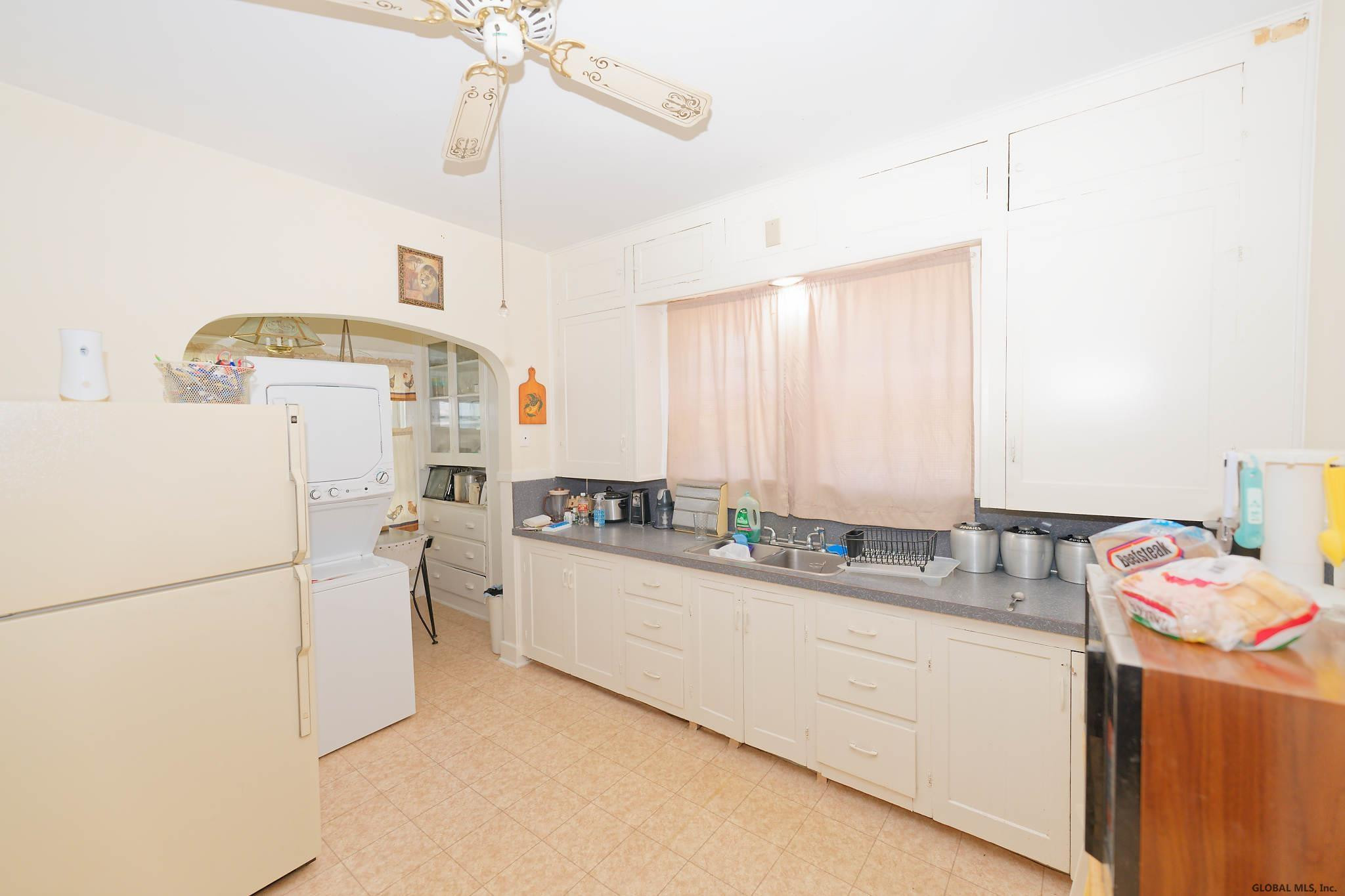 705 Bedford Road Schenectady, NY 12308 - Photo 17 of 44 Photo 17