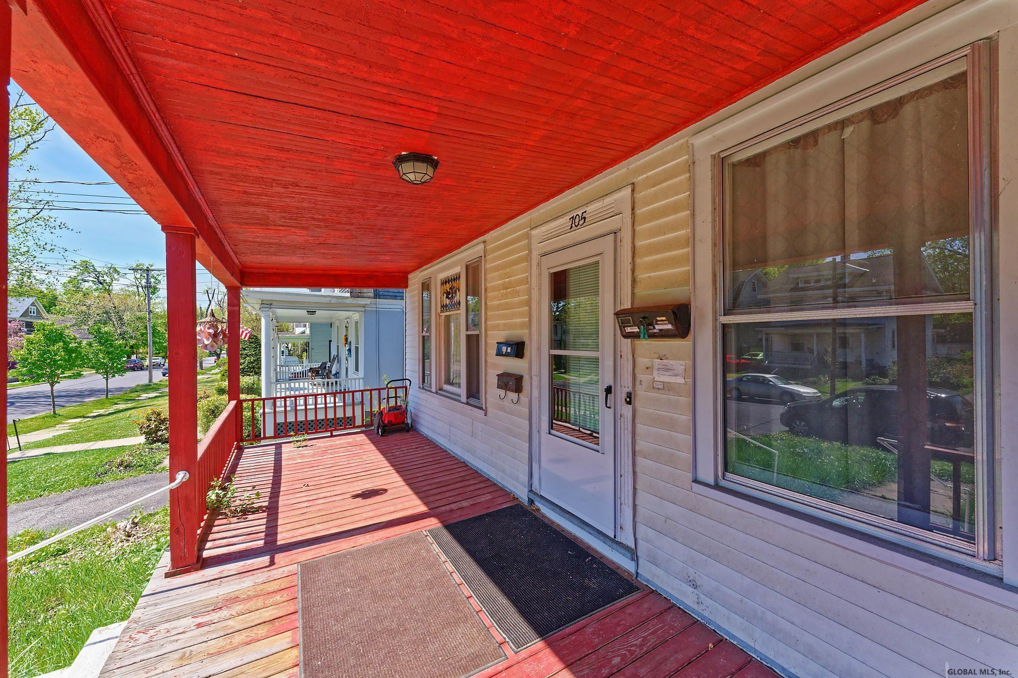 705 Bedford Road Schenectady, NY 12308 - Photo 2 of 44 Photo 2