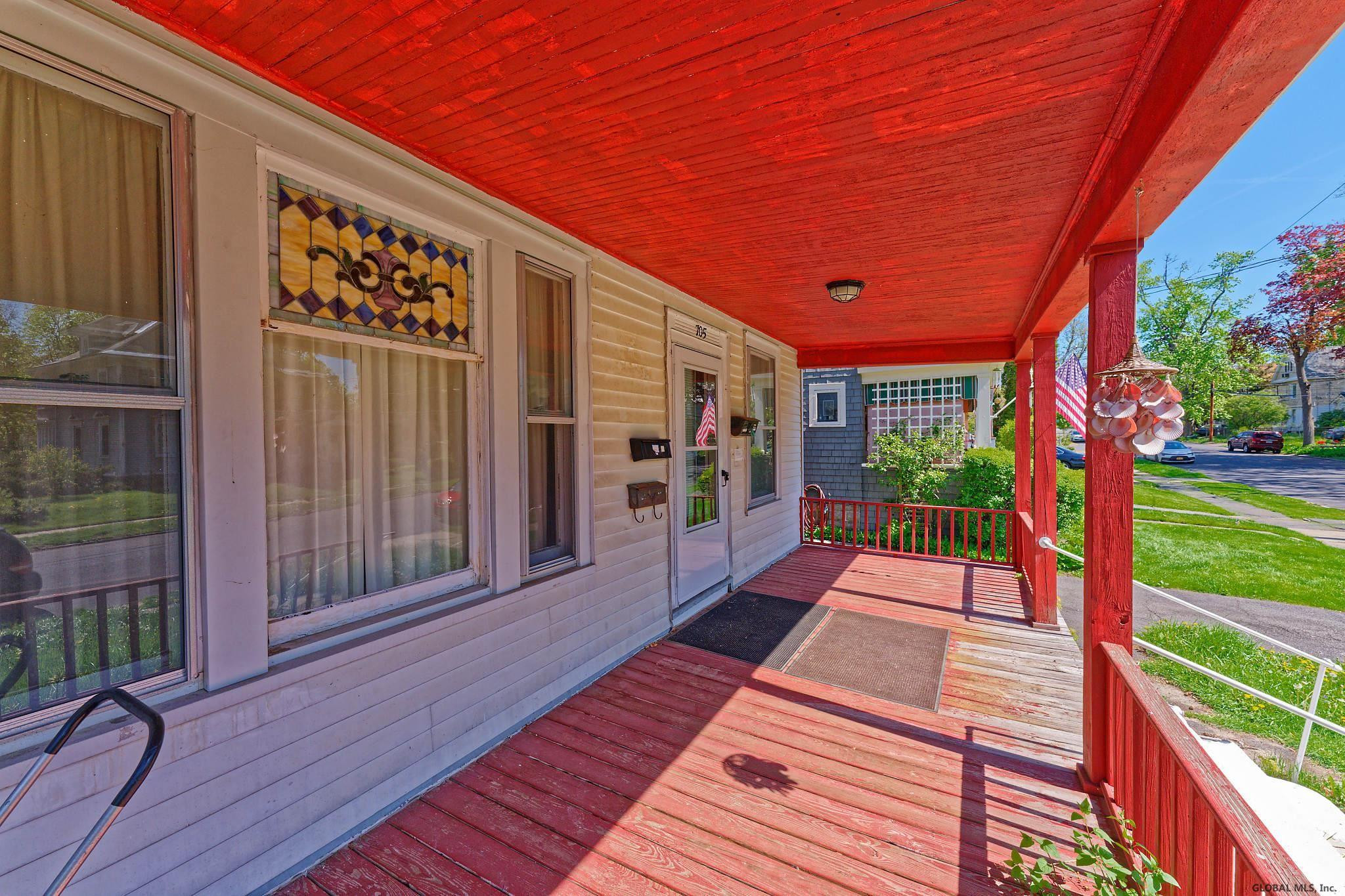 705 Bedford Road Schenectady, NY 12308 - Photo 3 of 44 Photo 3