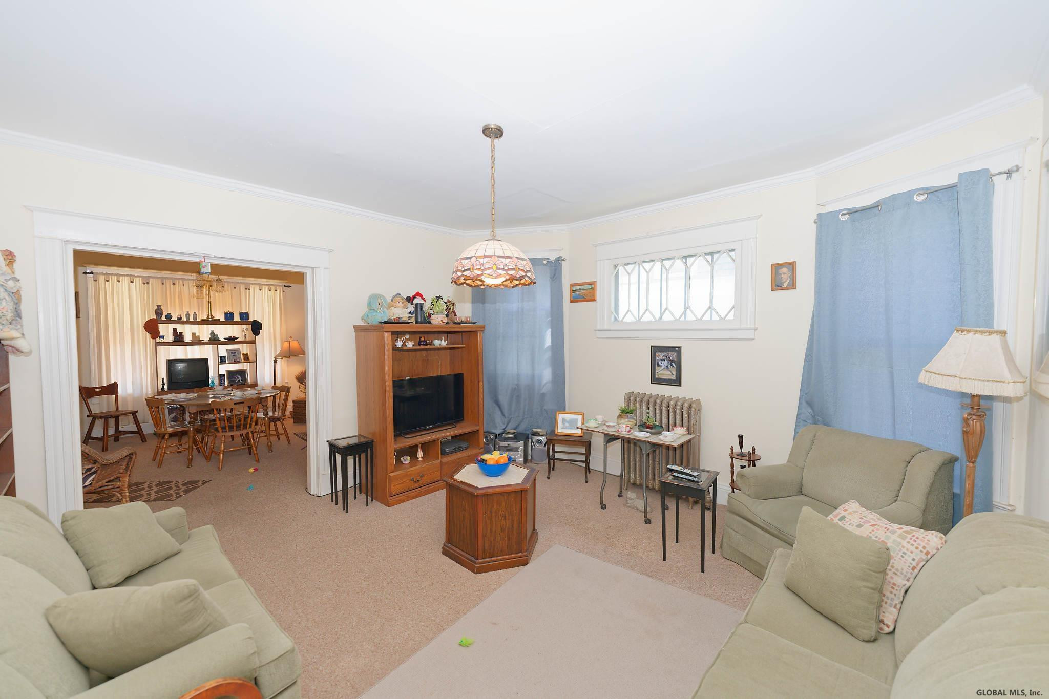 705 Bedford Road Schenectady, NY 12308 - Photo 5 of 44 Photo 5