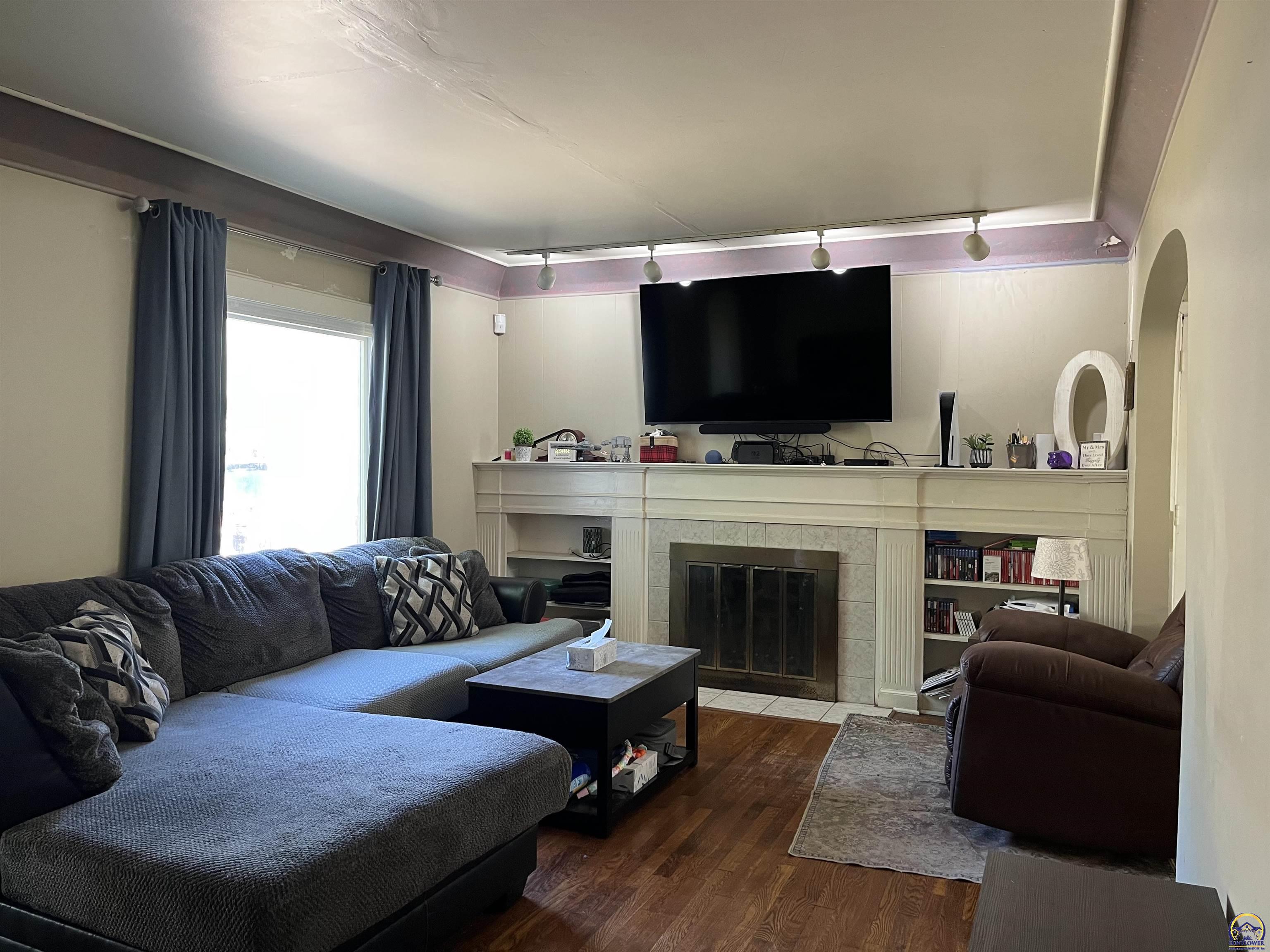 624 Southwest Grandview Avenue Topeka, KS 66606 - Photo 11 of 36