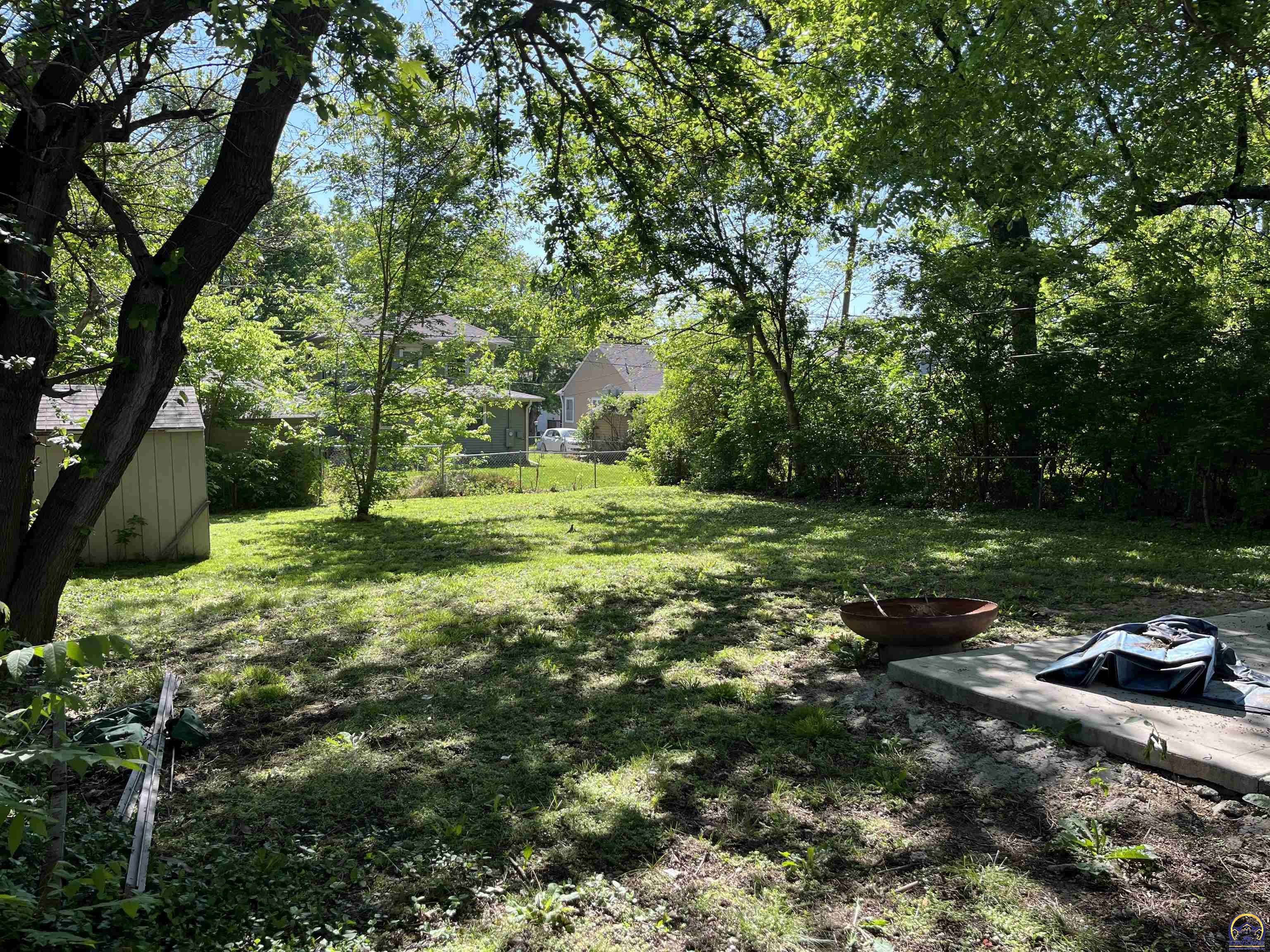 624 Southwest Grandview Avenue Topeka, KS 66606 - Photo 6 of 36